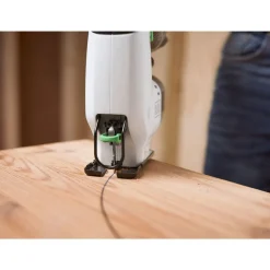 Akumulatorowa wyrzynarka Black+Decker Reviva, 12 V