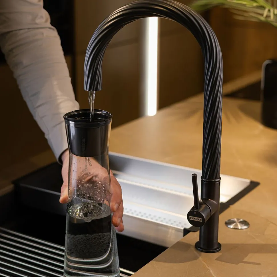 Karafka filtrująca szklana Wessper K1 Borosilicate Actitex™, czarna