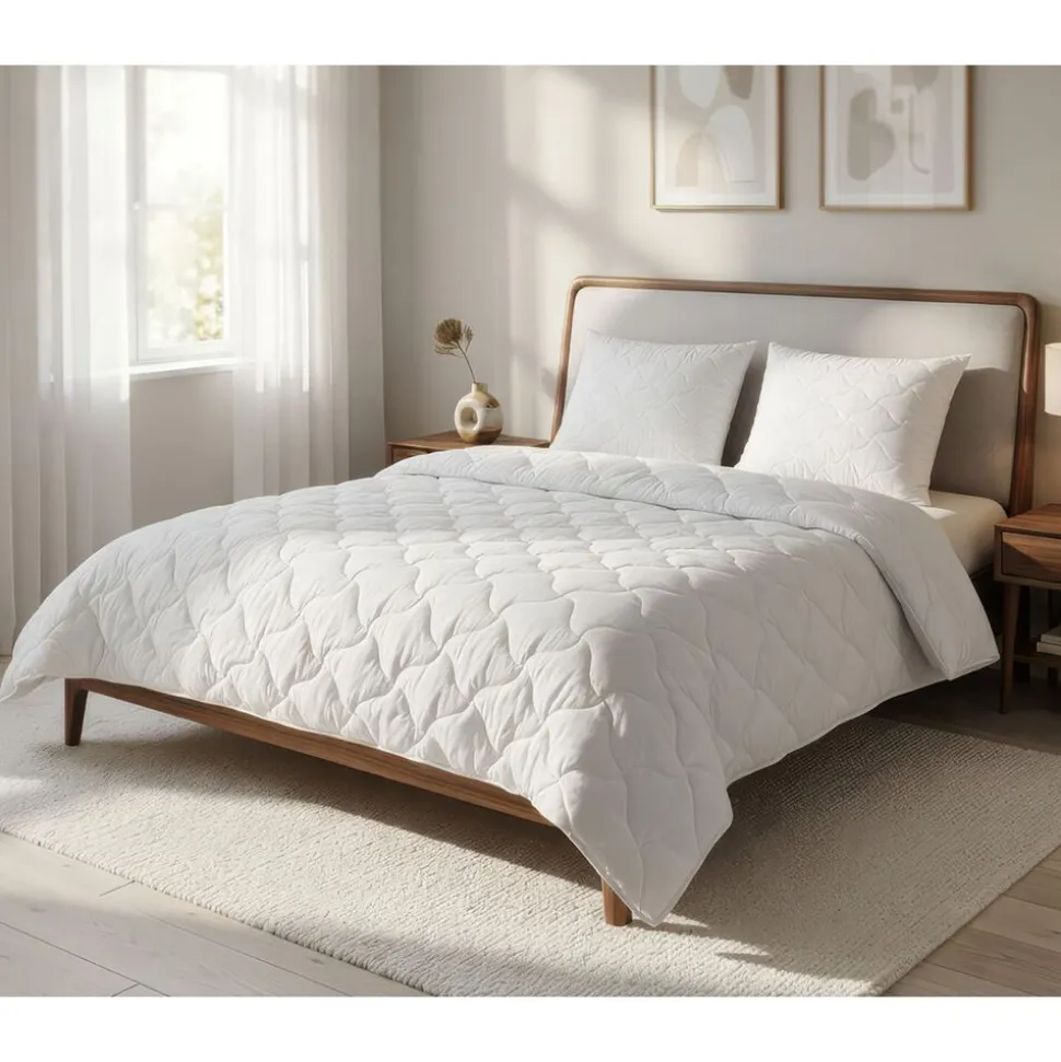 Kołdra 140 x 200 cm Lunesse Bamboo Tencel, biała