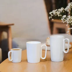 Kubki ceramiczne do espresso Vialli Design Fuori, 80 ml, 2 sztuki, białe