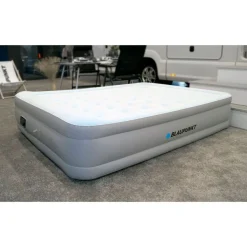 Materac dmuchany 203 x 157 x 38 cm Blaupunkt IM820, z wbudowaną pompką elektryczną