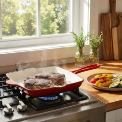 Patelnia grillowa 26 cm MG Home, żeliwna, kremowo-czerwona