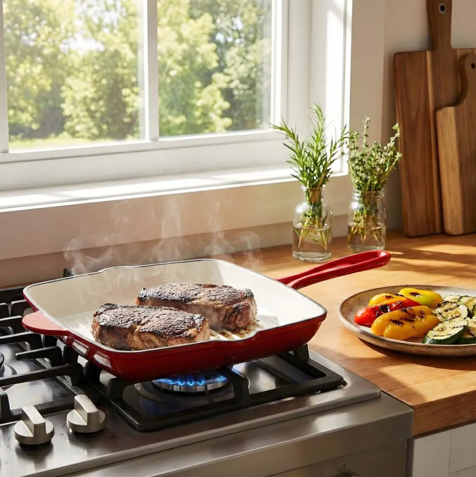 Patelnia grillowa 26 cm MG Home, żeliwna, kremowo-czerwona