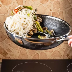 Patelnia wok Klausberg, stal nierdzewna, 28 cm, konstrukcja Triply