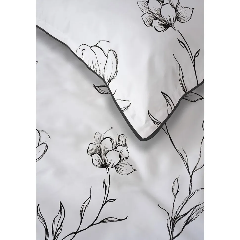 Pościel z perkalu 160 x 200 cm Lame Percale, czarne kwiaty, biała