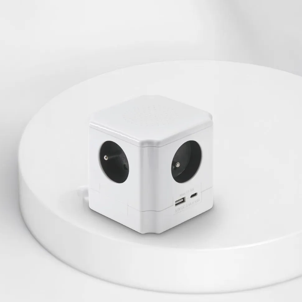 Przedłużacz kostka Hykker, 4 gniazda, USB-A, USB-C, biały