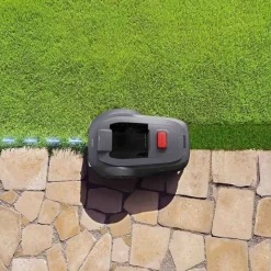 Robot koszący Mova ViAX 250, obszar mapowania do 250 m2