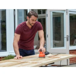 Szlifierka mimośrodowa Black+Decker, 125 mm, 230 W
