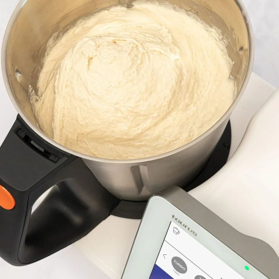 Wielofunkcyjny robot Taurus MyCook Next, 2000 W, sterowanie głosowe