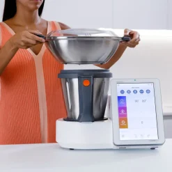 Wielofunkcyjny robot Taurus MyCook Next, 2000 W, sterowanie głosowe
